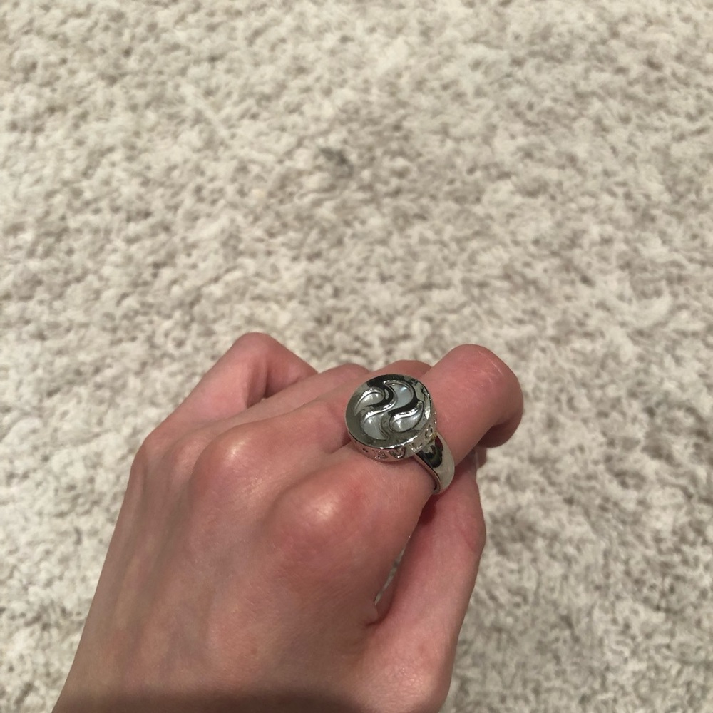 BVLGARI seashell ring.